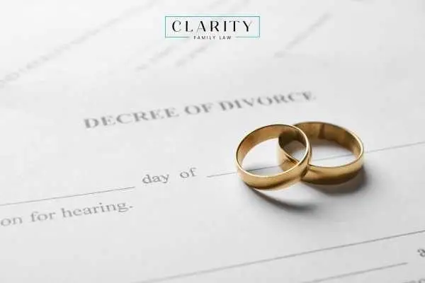 wedding rings on a divorce form