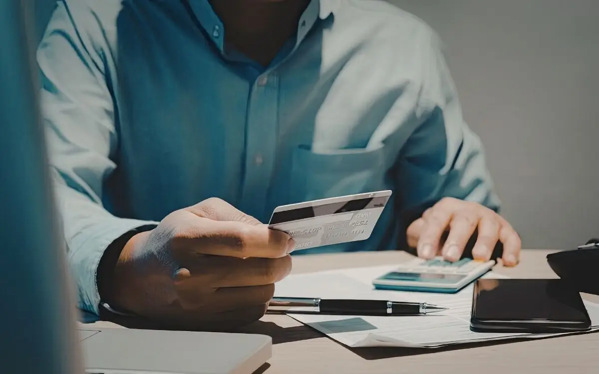 Disputing Credit Report Errors Online