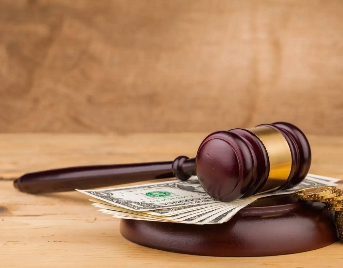 Judges gavel and money
