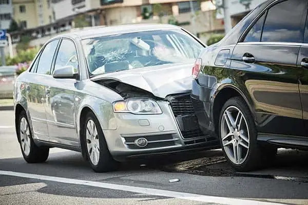 consultation-with-a-personal-injury-lawyer-1.jpg