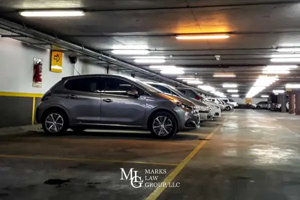 mall parking lot violence 1.jpg
