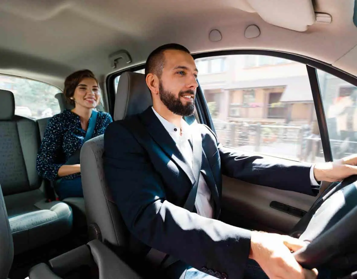 Top Tips to stay safe while ridesharing