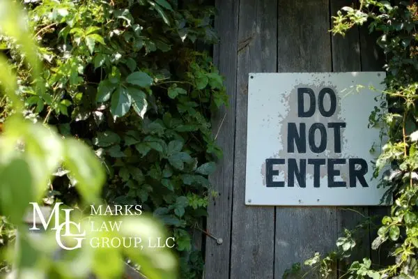 Warning-Signs-Protect-Property-Owners-2.jpg